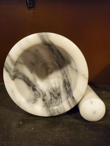 MARBLE MORTAR AND PESTLE SET